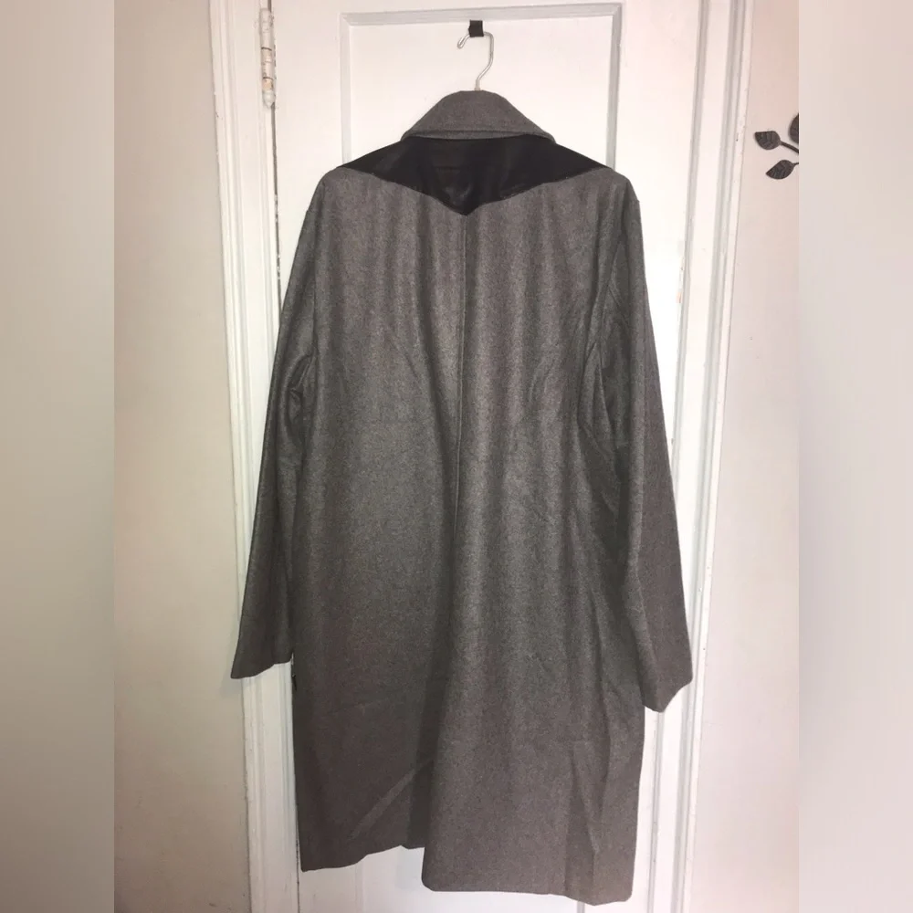 Women’s Wool Winter Coat - Picture 5 of 15